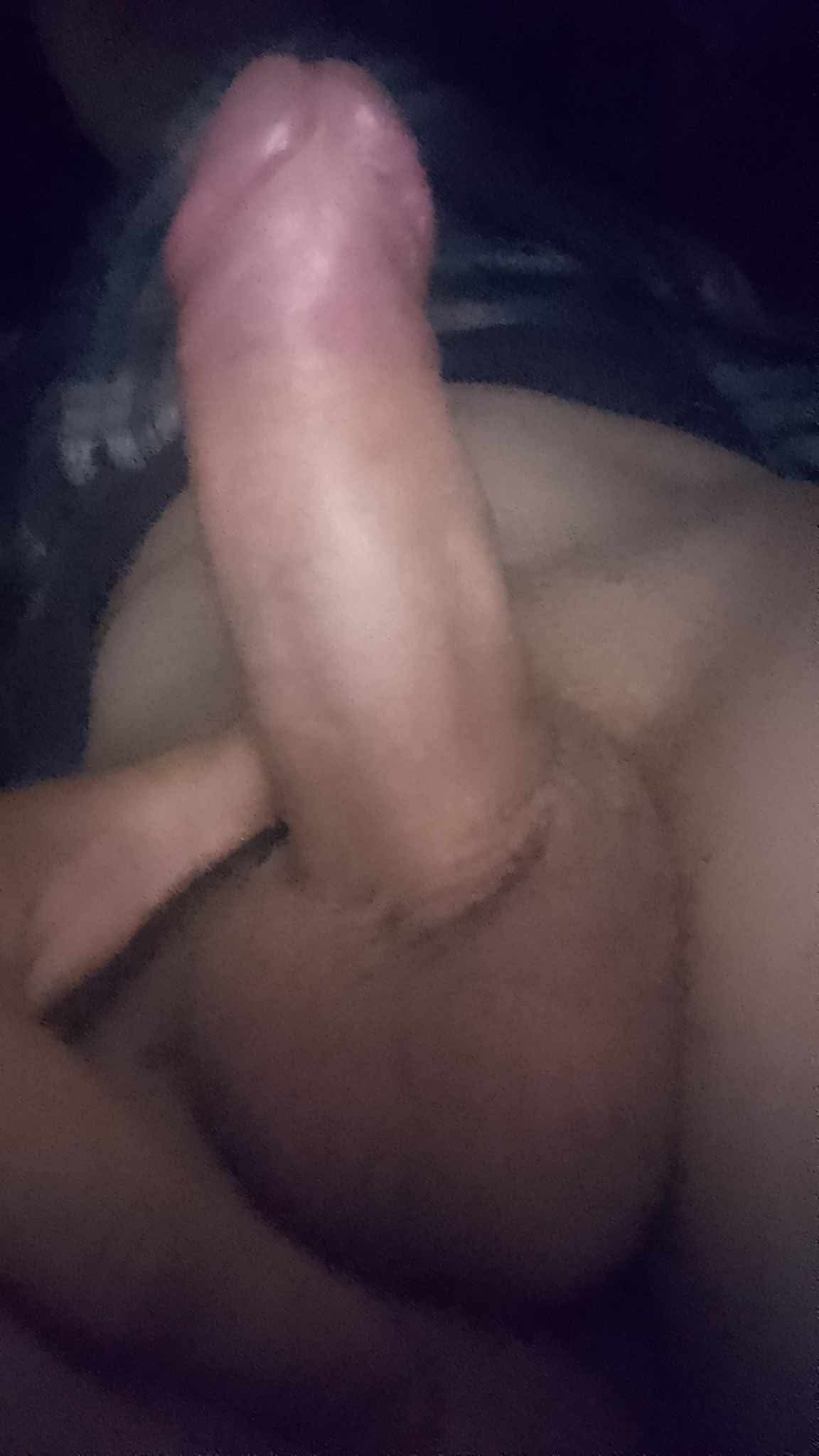 Escorta Oras: Bucuresti - Escorta Telefon: 0754575229 -  Servicii Escorta : Eu sunt Marian din Tudor Vladimirescu jude?ul Gala?i sunt doar activ sunt în c?utarea unui pasiv care s? îmi fac? toate pl?cerile doresc s? cunosc persoane serioase pentru mai multe detalii a?tept mesaje pe WhatsApp sau la telefon