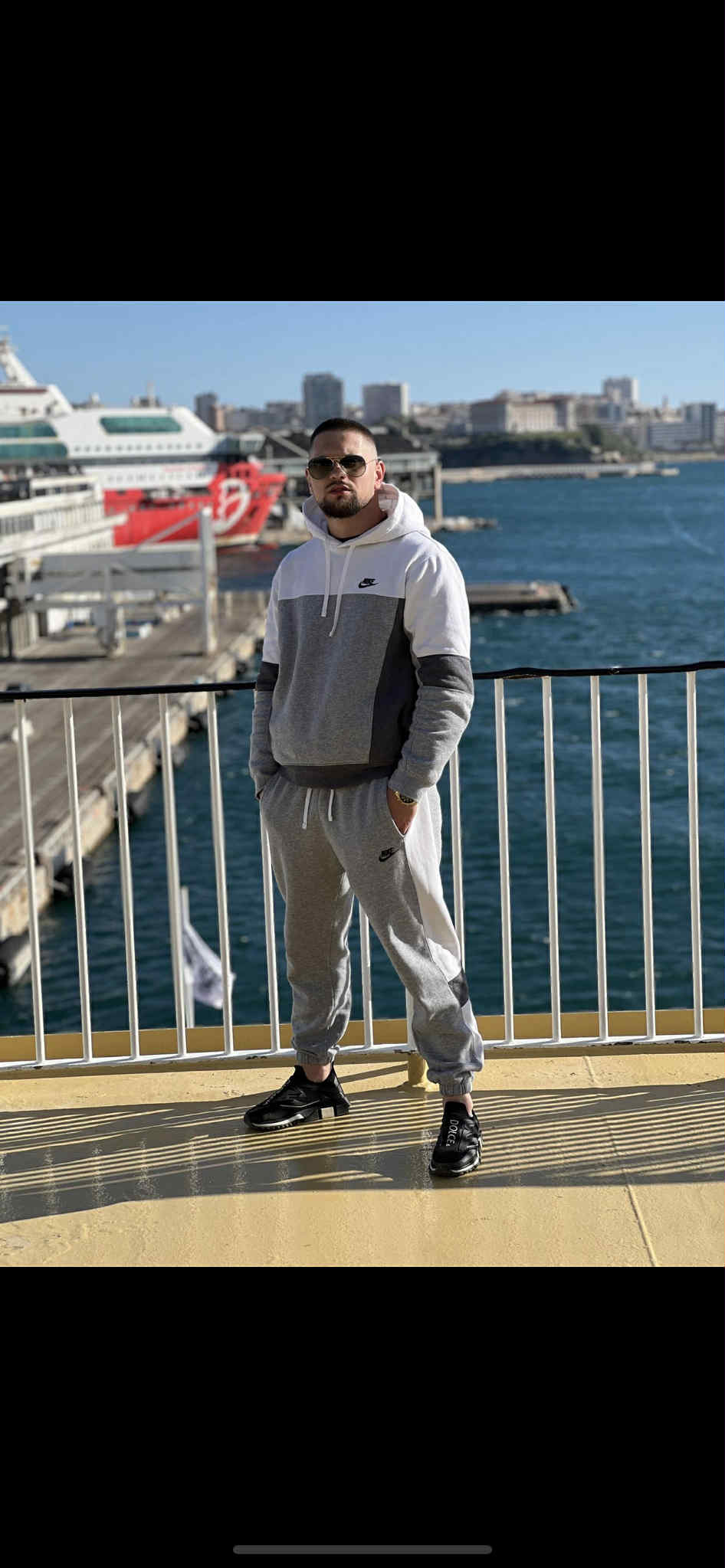 Escorta Oras: Bucuresti - Escorta Telefon: 0744292383 -  Servicii Escorta : Escorta senzuala iti pot oferi companie, masaj de relaxare, intr-o ambianta placuta, clipe linistite la domiciliul meu sau al tau.  Astept domni seriosi si manierati.  Detalii la telefon