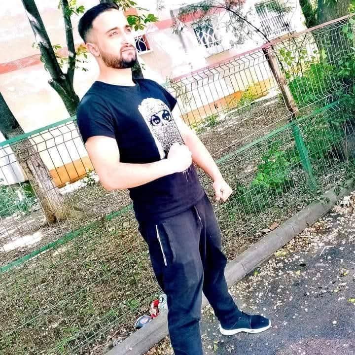 Escorta Oras: Bucuresti - Escorta Telefon: 0748510328 -  Servicii Escorta : Escorta senzuala iti pot oferi companie, masaj de relaxare, intr-o ambianta placuta, clipe linistite la domiciliul meu sau al tau.  Astept domni seriosi si manierati.  Detalii la telefon