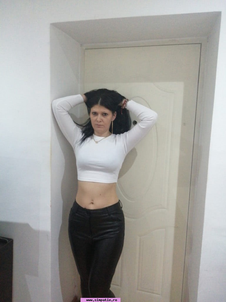 Escorta Bucuresti - Escorta sexy si atenta la detalii te astept la mine domn serios sa-ti ofer cele mai bune servicii de companie, masaj de relaxare, body cu creme si uleiuri parfumate, esti un domn caruia ii place atmosfera atunci suna-ma, nu iti va parea rau.  Detalii la telefon.  telefon : 0763.562.751