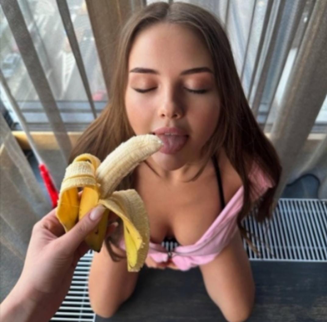 Escorta Oras: Toată Tara - Escorta Telefon: 0906760945 -  Servicii Escorta : Dacă ești în căutarea destrabalarii sexuale , ai nimerit bine ! Sunt deschisă spre tot ce înseamnă sex, am un apetit de neoprit.  Sunt bi și pot veni în ce locație vrei tu .  Apasă pe numărul meu și hai să stabilim detaliile.  Pentru Sexting îmi poți trimite mesaj la numărul scurt de telefon 1523