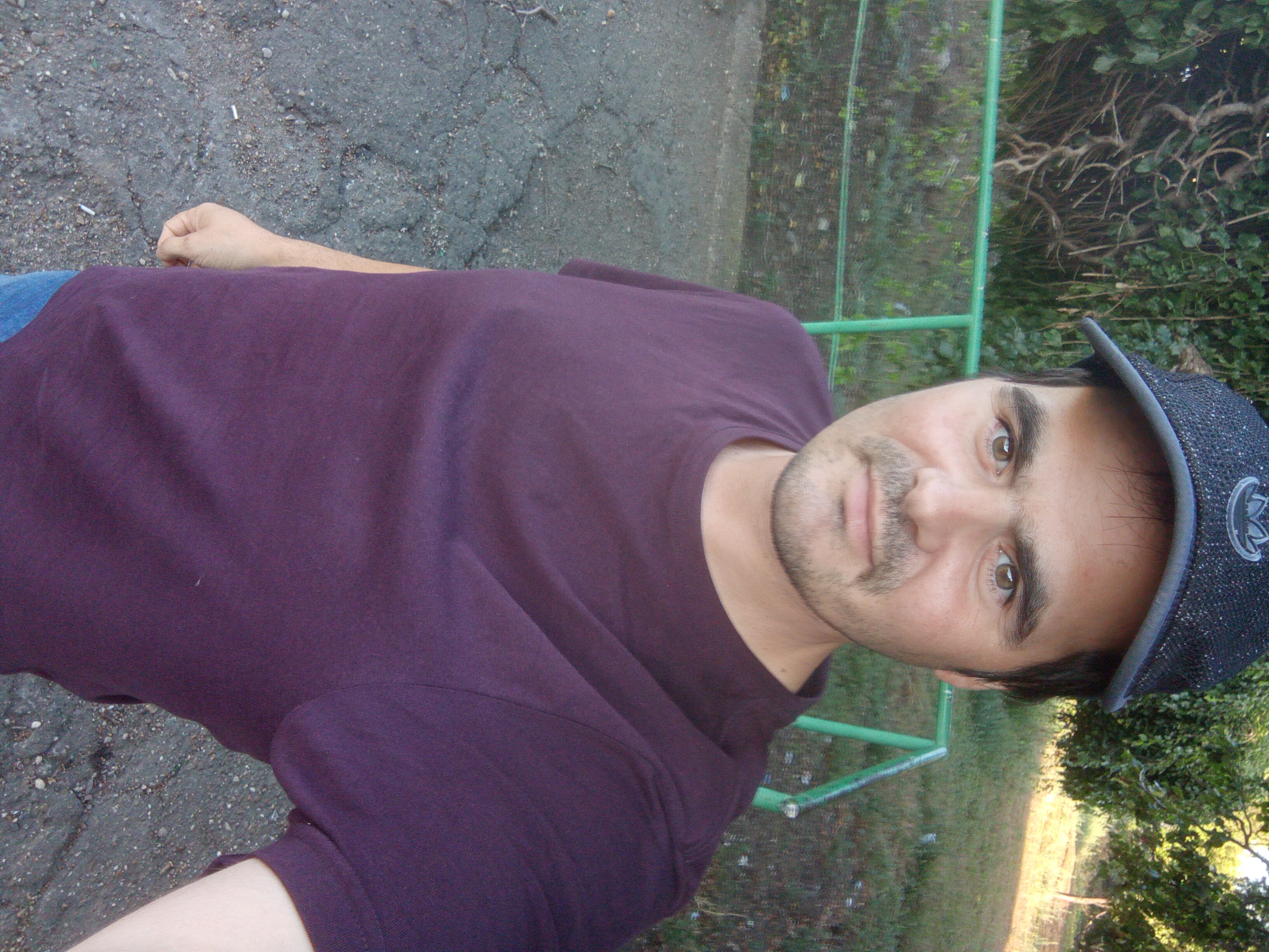 Galați - Escorta Sexy - Salut eu sunt Marian din Tudor Vladimirescu jude?ul Gala?i sunt doar activ ?i sunt în c?utarea unui pasiv care s? îmi faci toate pl?cerile doresc persoane serioase cine vrea s? o facem în realitate a?tept mesaje pe WhatsApp sau la telefon