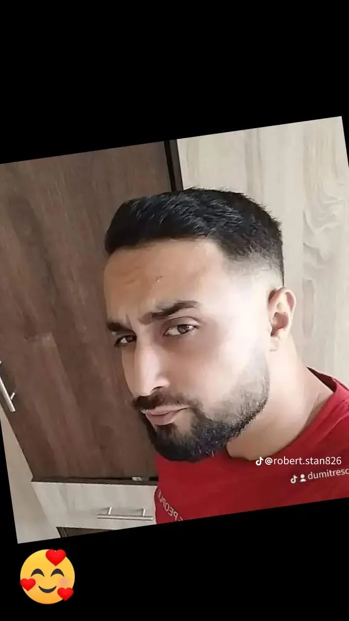 Bucuresti - Escorta Sexy - Escorta senzuala iti pot oferi companie, masaj de relaxare, intr-o ambianta placuta, clipe linistite la domiciliul tau.  Astept domni seriosi si manierati.  Detalii la telefon