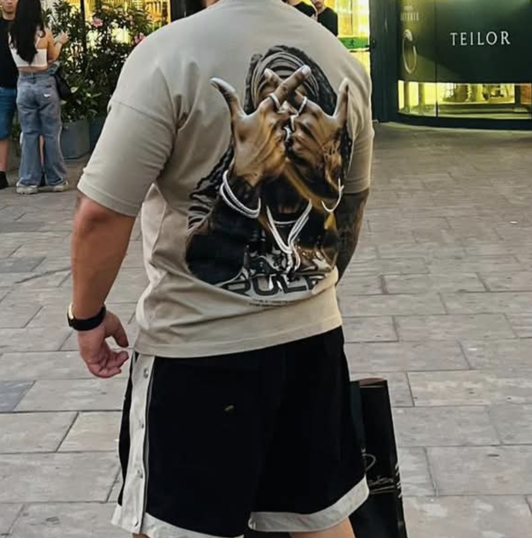 Bucuresti - Escorta Sexy - Salut m? adresez celor care î?i doresc clipe de neuitat, Pasiune , Extaz, Diverse fantezii , Masaj de relaxare , Sau erotic nu ezita s? m? contactezi la numarul de telefon afi?at!

Loca?ie de lux!


încep?torii sunt bineveni?i.  

î?i voi respecta orice cerin?? si barier? încât s? ai o experien?a cât mai pl?cut? ?i mai exact? de ceea ce cau?i.  

Ofer seriozitate , Discre?ie , Igien?. 