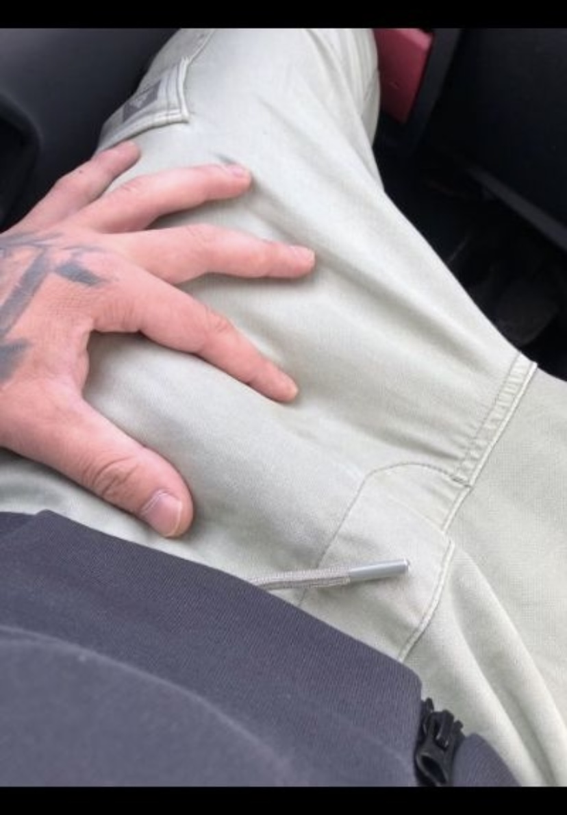 Bucuresti - Escorta Sexy - Doar deplas?ri Activ Dotat ofer companie masaj de relaxare Plus altele