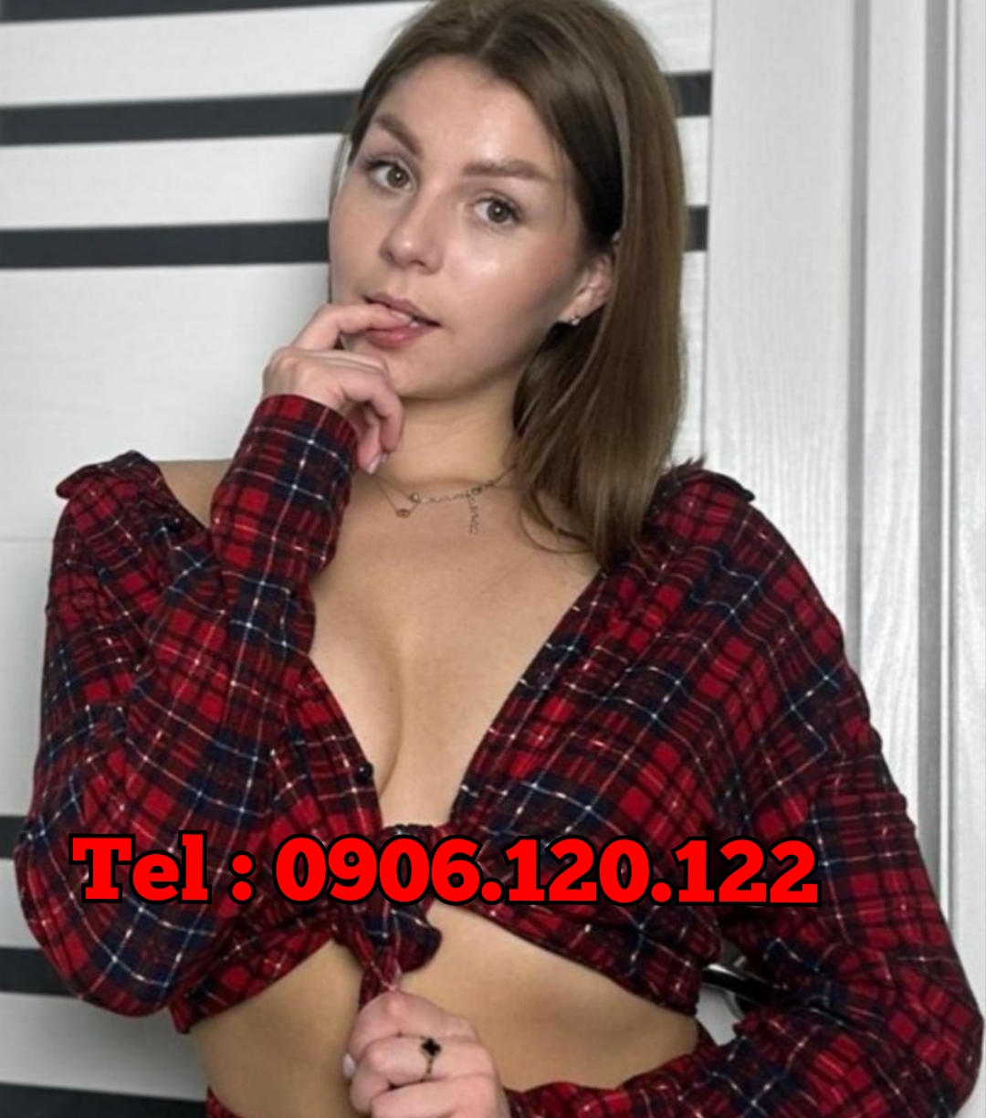Escorta Oras: Suceava  - Toată țara - Escorta Telefon: 0906120122 -  Servicii Escorta : Sunt Ana, si vocea mea știe să spună lucrurile care te fac să zâmbești și să te gândești la mine toată noaptea.  Sună-mă la Nr 0906 120 122 – doar ( 1.  7€/apel fără TVA) .  sau trimite text - PLĂCERE - la 1523 – doar( 1.  5€/SMS fără TVA).  Sună-mă și descoperă ce se ascunde dincolo de șoapte /