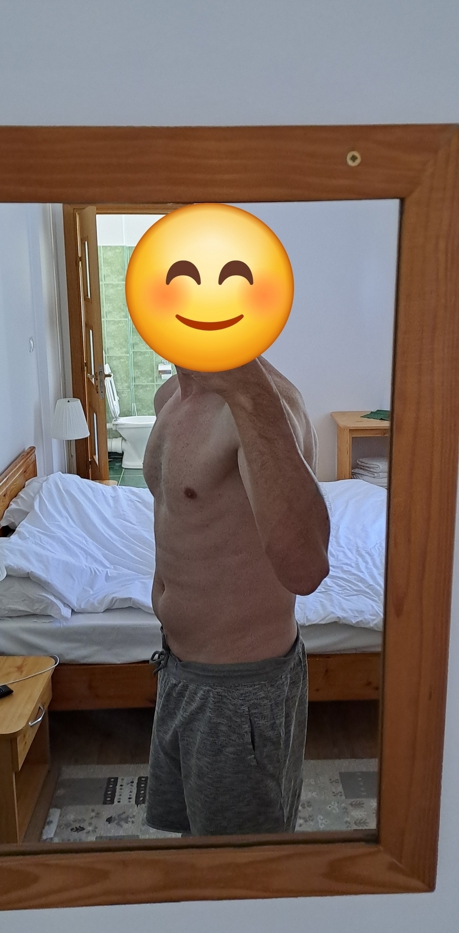 Escorta Bucuresti - Bãrbat matur pentru femei mature care stiu ce vor
Bucuresti telefon : 0723.711.795