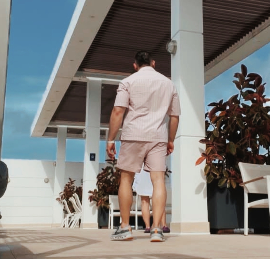 Bucuresti - Escorta Sexy - Hey, eu sunt Mario sunt activ.  am 33 de ani.  sunt romantic pasional, sunt si hard .  îmi place sexul, îmi place s? incerc lucruri noi .  Eu sunt un tip calm, glumet, prietenos, îmi place s? petrec ?i de asemenea îmi place viata ?i mi plac aventurile ?i petrecerile .  pot veni eu la tine, sau pensiune.  ?in sa men?ionez ca pentru mine discre?ia e destul de importanta de asemenea ?i igiena ta.  Restul de toate acestea le putem descoperi împreun?.  .  .  DISCUTILE INTERMINABILE VOR PRIMI BLOCK!!!!