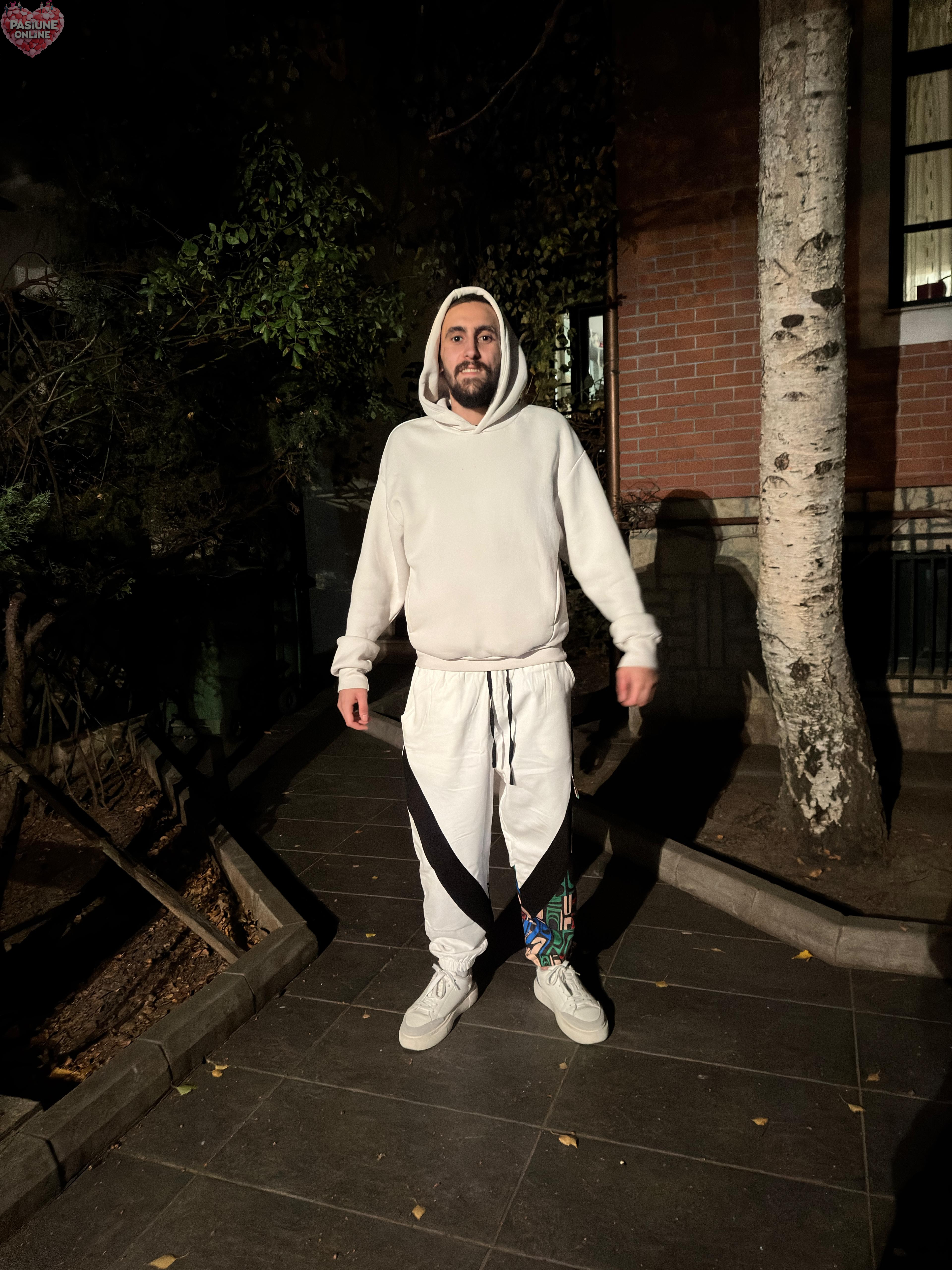 Escorta Oras: Bucuresti - Escorta Telefon: 0721183661 -  Servicii Escorta : Caut partener pentru amor va rog suna?i