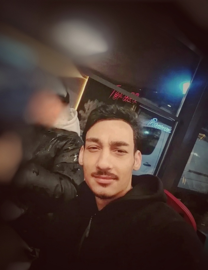Escorta Oras: Bucuresti - Escorta Telefon: 0732882443 -  Servicii Escorta : Salut esc ai chef de distractie
Sunt disponibil cu chef discret
Ofer cea ce tine de activ folosesc condom de regula ma deplasez eu unde ai locatia
Pentru detalii scrie mi pe Whatsapp 
Trimit si videoclipurii xxx contra cost