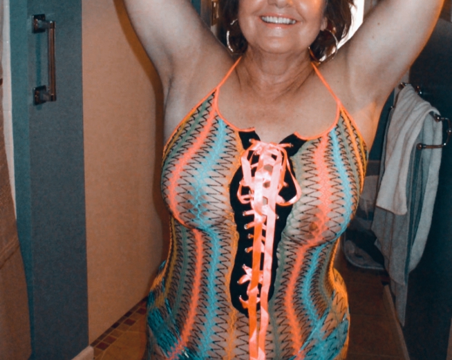 Bucuresti - Escorta Sexy - Păr pubian jucării strapon vibrator bici uro program de lucru de la ora 8 până la ora 23 piata trapezului 3 și mă suni