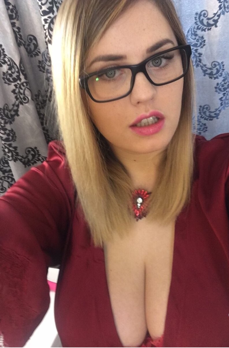 Bucuresti - Escorta Sexy - Pot fi sunata indiferent de ora pentru orice placere.  Imi place sa experimentez, sa fiu atat supusa cat si dominatoare.  Accept orice fel de jucarii si jocuri, mai ales imi place sa indeplinesc  fanteziii, diverse si oricui.  Imaginatia e limita.  Suna-ma, astept cu nerabdare! tel.  0906-800-839 Sau imi poti trimite SMS la 1533 cu textul JOC EROTIC si te voi contacta eu pe loc.  Te sarut! Exclusiv adultilor, tarif 1, 5 eur/min sau 1, 9 eur/sms+tva. 
