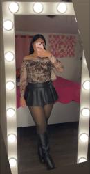 Escorte din - Pitesti Romania | Anunturi Matrimoniale / Escorte Sexy  - Telefon:  0735342440 - Escorta manierata am revenit.  Ofer companie si masaj terapeutic facut cu creme si uleiuri aromate domnilor manierati intr-o locatie discreta.  Locuri de parcare si ac.  Detalii la telefon.  