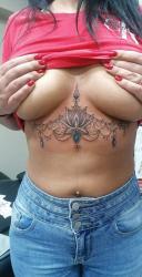 Targoviste - Escorta Sexy - Buna.  Sunt aici sa te relaxez.  Cauti placere? Relaxare si o discutie placuta? 
Atunci sunt ce iti trebuie.  
Suna ma la numarul afisat, nu in stare de ebdietage , fara accesorii, si doar manierati.  
Nu va pierdeti timpul pentru misto-uri. 