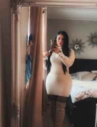 Escorte din - Pitesti Romania | Anunturi Matrimoniale / Escorte Sexy  - Telefon:  0735342440 - Escorta manierata am revenit.  Ofer companie si masaj terapeutic facut cu creme si uleiuri aromate domnilor manierati intr-o locatie discreta.  Locuri de parcare si ac.  Detalii la telefon.  