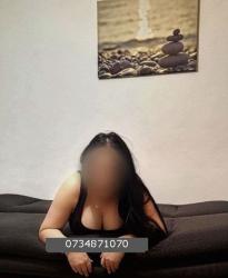 Bucuresti - Escorta Sexy - Escorta senzuala iti pot oferi companie, masaj de relaxare, intr-o ambianta placuta, clipe linistite la domiciliul meu sau al tau.  Astept domni seriosi si manierati.  Detalii la telefon