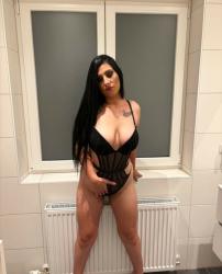 Bucuresti - Escorta Sexy - Escorta sexy si atenta la detalii te astept la mine domn serios sa-ti ofer cele mai bune servicii de companie, masaj de relaxare, body cu creme si uleiuri parfumate, esti un domn caruia ii place atmosfera atunci suna-ma, nu iti va parea rau.  Detalii la telefon. 