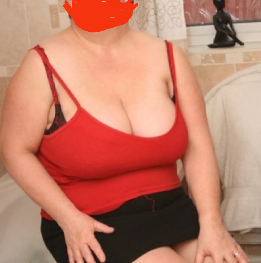 Escorta Sex - Buna matura ofer masaj de relaxare și servici de calitate fara graba domnilor maiereati vă aștept cu drag - Telefon: 0728062097 