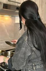 Bucuresti - Escorta Sexy - Escorta sexy si atenta la detalii te astept la mine domn serios sa-ti ofer cele mai bune servicii de companie, masaj de relaxare, body cu creme si uleiuri parfumate, esti un domn caruia ii place atmosfera atunci suna-ma, nu iti va parea rau.  Detalii la telefon. 