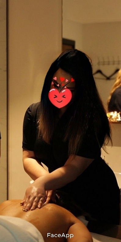 Escorta Sexy Romania  - Oras: Pitesti - Telefon : 0735342440  - Servicii :Escorta manierata am revenit.  Ofer companie si masaj terapeutic facut cu creme si uleiuri aromate domnilor manierati intr-o locatie discreta.  Locuri de parcare si ac.  Detalii la telefon.  