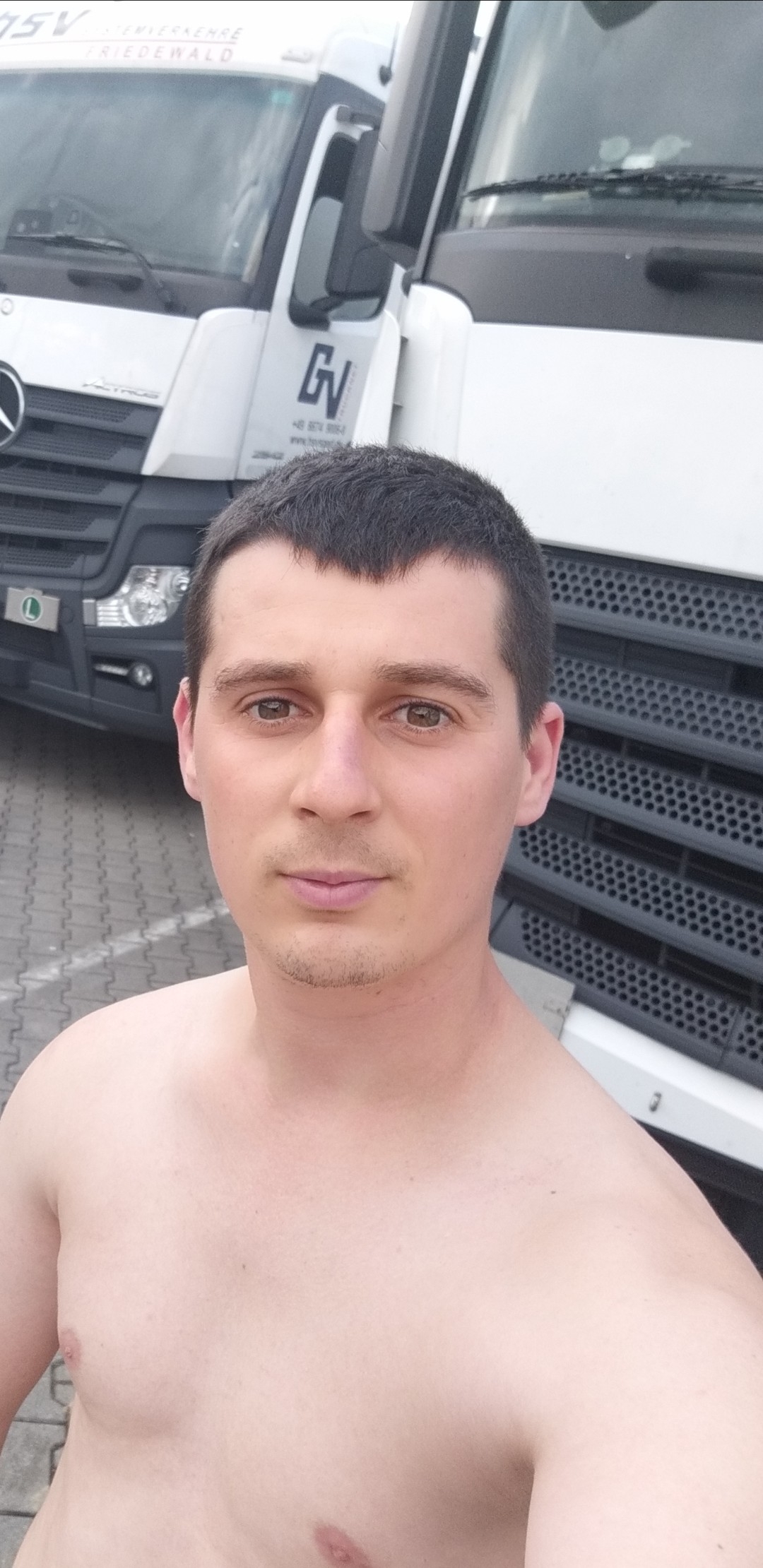 Escorta Sexy Romania  - Oras: Bucuresti - Telefon : 0751644179  - Servicii :Buna fetelor barbat singur cauta doar femeie ofer totul gratis iubire incredere respect bani toate poftele  hai sa vorbim nu mai sta pe gânduri 