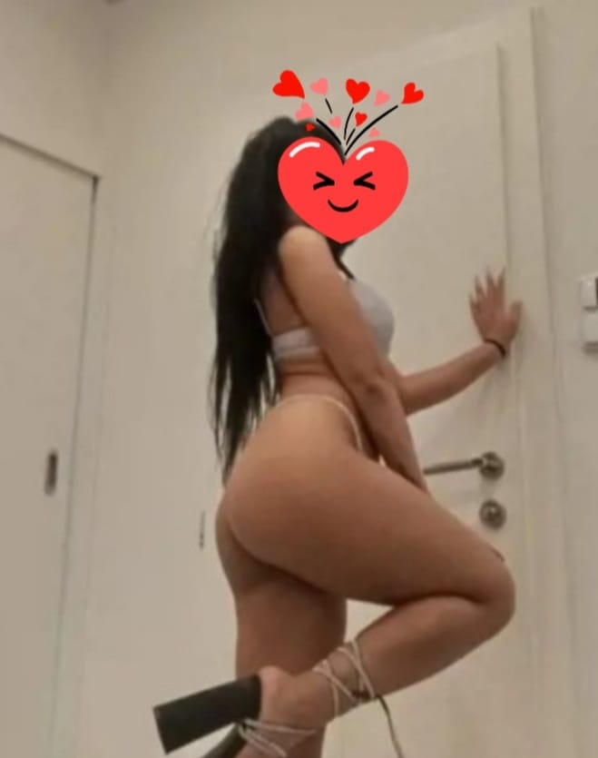 Escorta Sex - Escorta reala, senzuala si dulce iti pot oferi companie, masaj terapeutic profesional, tonifiere si intretinere corporala.  Detalii la telefon.  - Telefon: 0735342440 