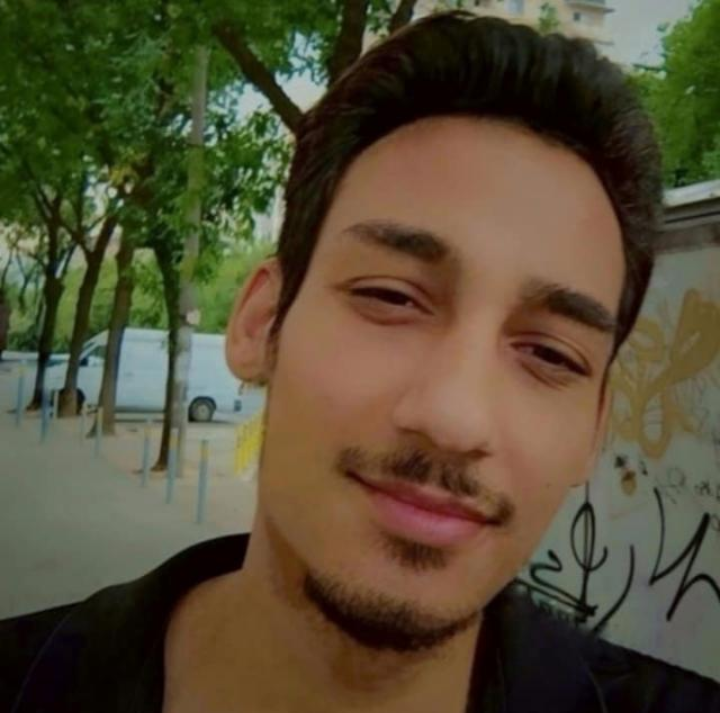 Bucuresti - Escorta Sexy - Salut esc.  ort : act.  iv bi sunt pe site sa ne distram sa ofer pla.  cere domnilor gen.  erosi 
Ne distram la tine .  .  .  
Nu dispun de locatie 
Disponibil pentru deplasare