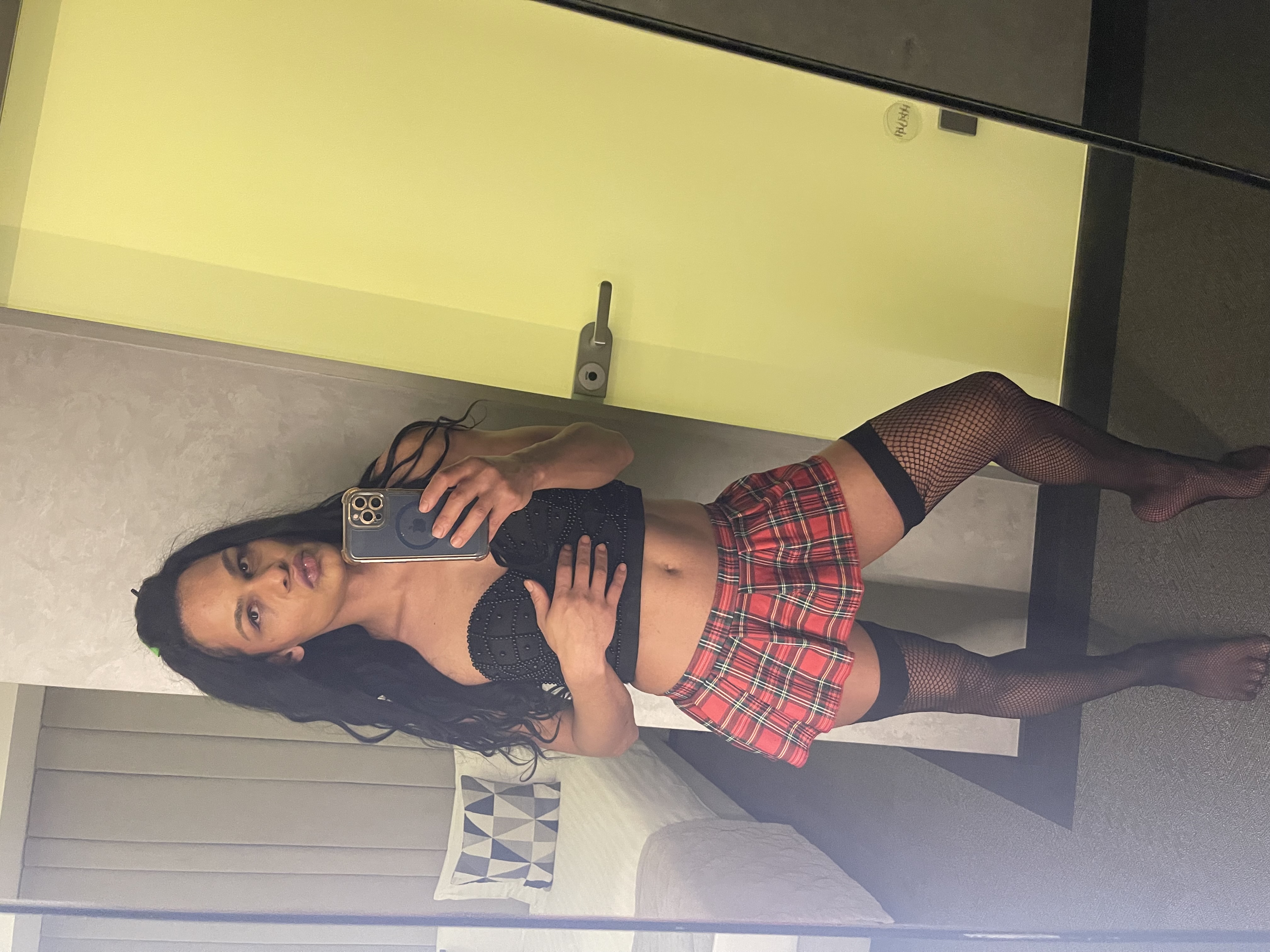 Bucuresti - Escorta Sexy - Bia trans scrie mi pe WhatsApp pentru mai multe detalii