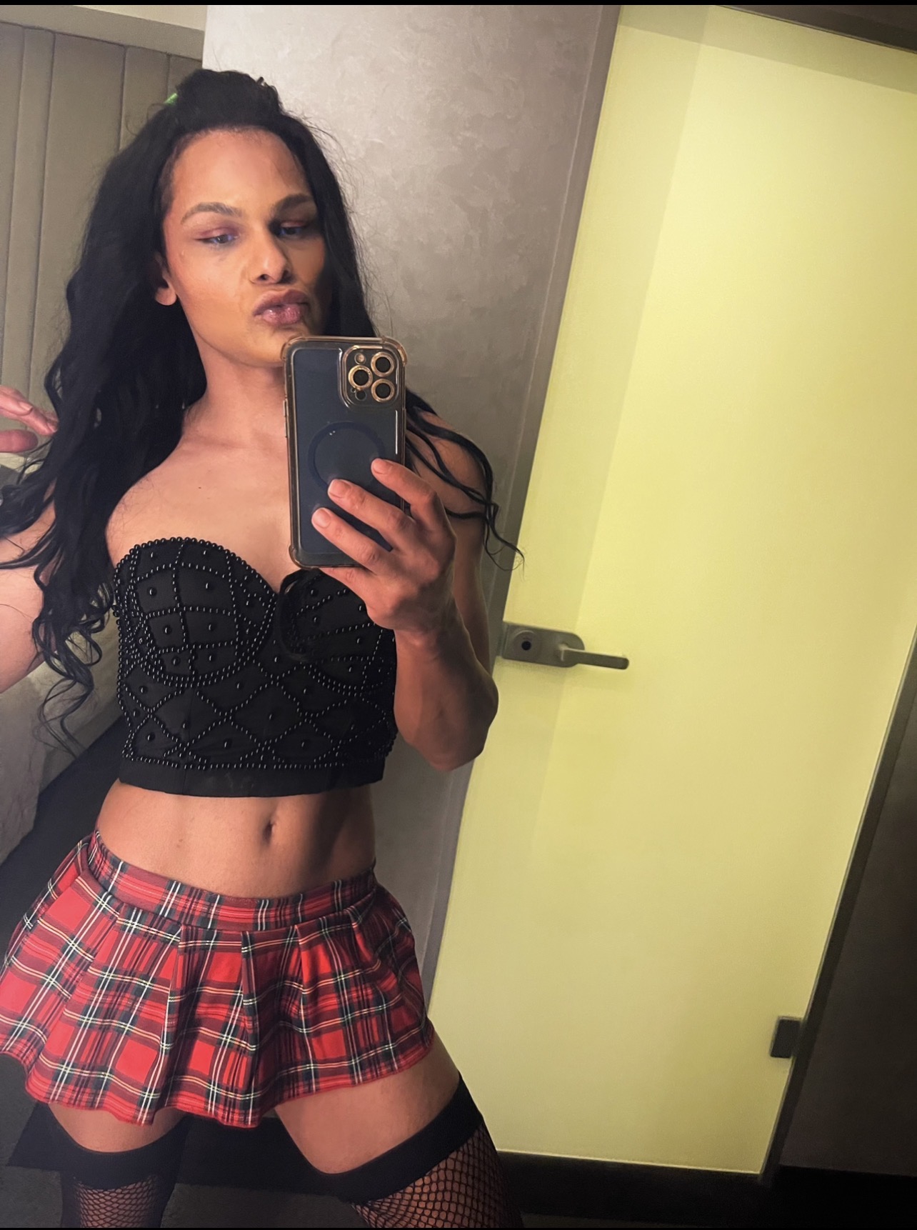 Bucuresti - Escorta Sexy - Pentru mai multe detalii doar în aplica?ia WhatsApp