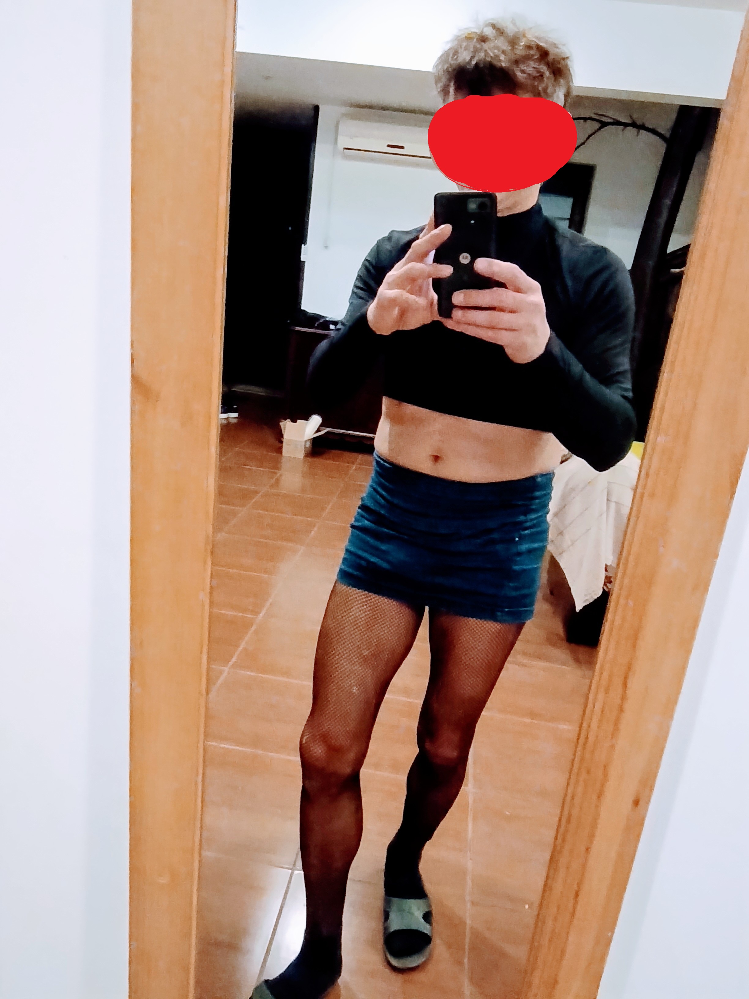 Escorta Oras: Ploiesti - Escorta Telefon: 0734231708 -  Servicii Escorta : Sunt doar PASIV.  Sug PULLA la ACTIVI convinsi , am loc