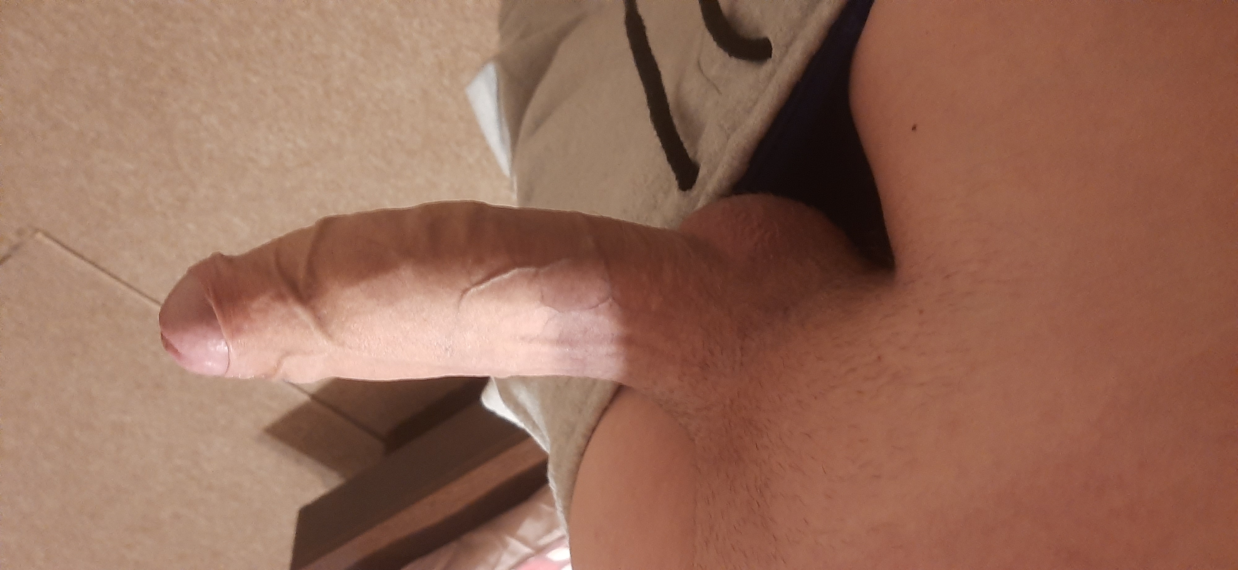 Ploiesti - Escorta Sexy - Ofer masaj erotic, doamnelor interesate.  Detalii pe WhatsApp  Mihai