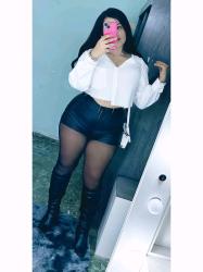 Escorte din - Pitesti Romania | Anunturi Matrimoniale / Escorte Sexy  - Telefon:  0752345071 - Escorta manierata am revenit.  Ofer companie si masaj terapeutic facut cu creme si uleiuri aromate domnilor manierati intr-o locatie discreta.  Locuri de parcare si ac.  Detalii la telefon.  