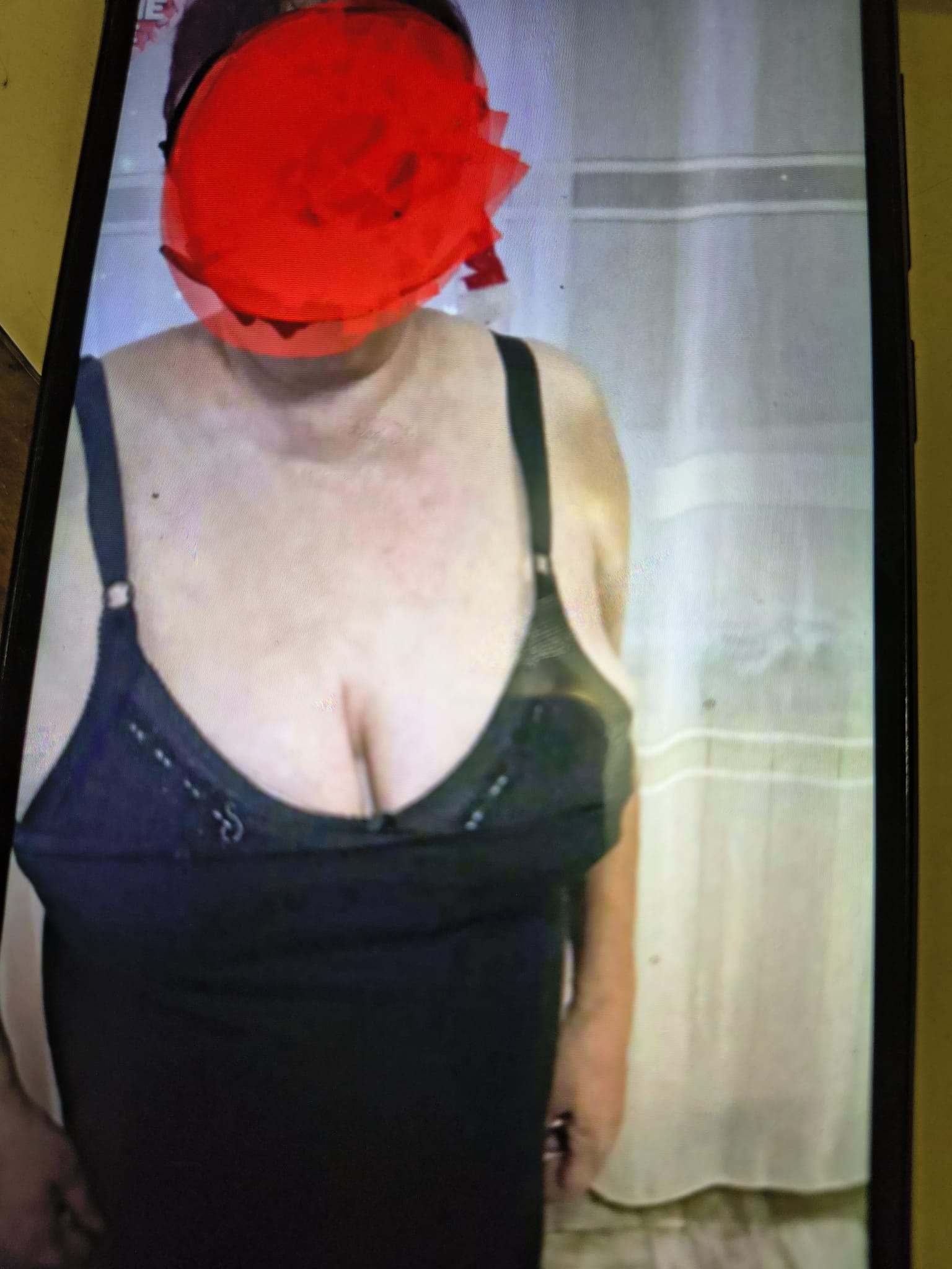 Escorta Sex - Roscata discreta atenta la cerintele tale, ofer domnilor manierati companie si masaj terapeutic la domiciliul meu.  Ofer si cer seriozitate maxima, igiena garantata.  Detalii suplimentare la telefon.  - Telefon: 0731672030 