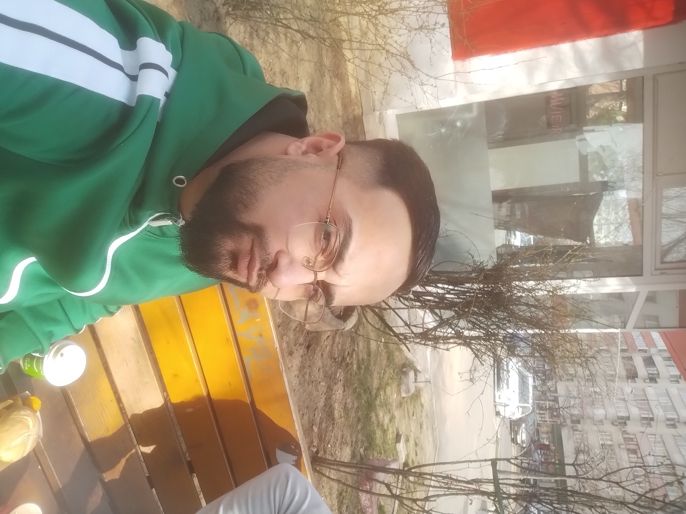 Bucuresti - Escorta Sexy - Top escorta bruneta titrata, cu experienta, o fire placuta, calma si rabdatoare ofer companie, masaj de relaxare si terapeutic in conditii de lux.  Detalii la telefon. 