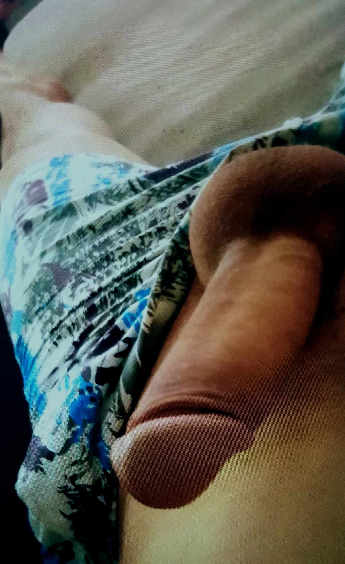 Bucuresti - Escorta Sexy - ESCORT ACTIV DOTAT  DAU LA SUPT  SI FUT DETALII LA TEL SUNA MA