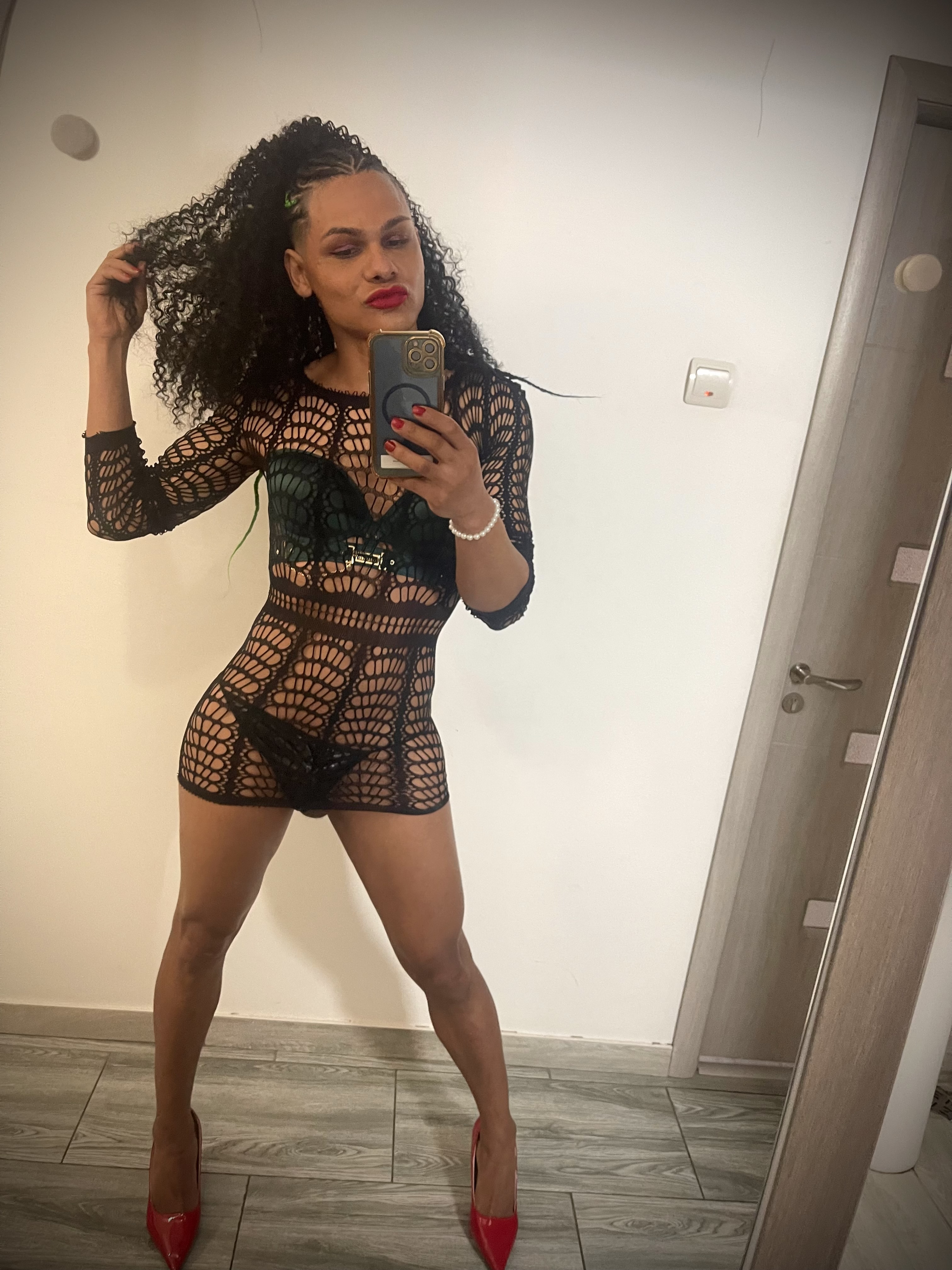 Bucuresti - Escorta Sexy - Scrie mi pe WhatsApp!