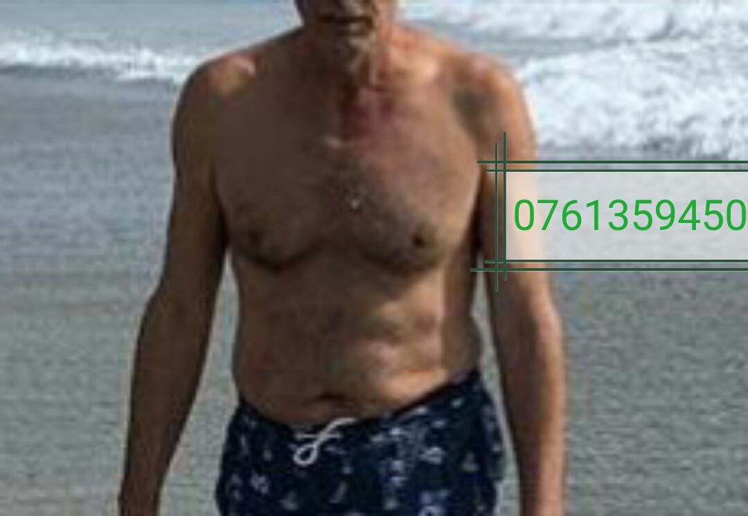 Escorta Oras: Bucuresti - Escorta Telefon: 0761359450 -  Servicii Escorta : Sclav limbisst generos 50ani caut Doamne interesate de imbinarea utilului cu plăcutul. 