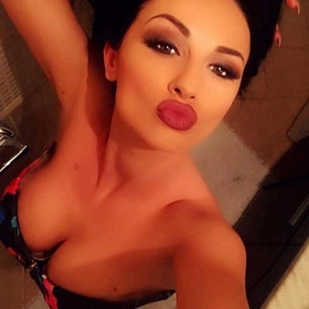 Escorta Oras: Bucuresti Toata Tara - Escorta Telefon: 0906800866 -  Servicii Escorta : Sunt o fire sociabila si comunicativa, asadar, te voi ajuta sa te relaxezi in cel mai scurt timp, pentru a nu pierde nici un minut din timpul pretios alocat clipelor fierbinti, ci timpul sa fie unul castigat, alaturi de mine.  Suna-ma ptr detalii pe 0906-800-866 (1, 9 eur/min) sau discretie prin sms la nr 1533 (1, 5eur/sms) doar sa trimiti textul FIERBINTE.  Tarife fara tva, doar ptr persoane adulte. 