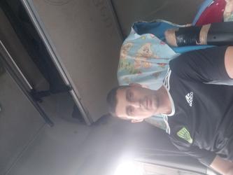 Bucuresti - Escorta Sexy - Buna fetelor barbat singur cauta doar femeie ofer totul hai sa vorbim pe watshapp