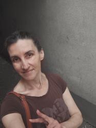 Galați - Escorta Sexy - Escorta matura iti pot oferi companie, intr-o ambianta placuta, clipe linistite la domiciliul meu .  Astept domni seriosi si manierati.  Detalii la telefon