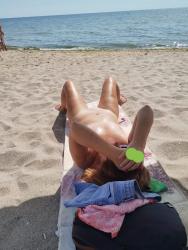 București - Escorta Sexy - Escorta senzuala iti pot oferi companie, suntem cuplu soț si soție vă asteptam să va descoperiți cele mai ascunse fantezii si secrete suntem deschisi si naturali.  .  .  masaj de relaxare, intr-o ambianta placuta, clipe linistite la domiciliul meu sau al tau.  Astept domni seriosi si manierati.  Detalii la telefon