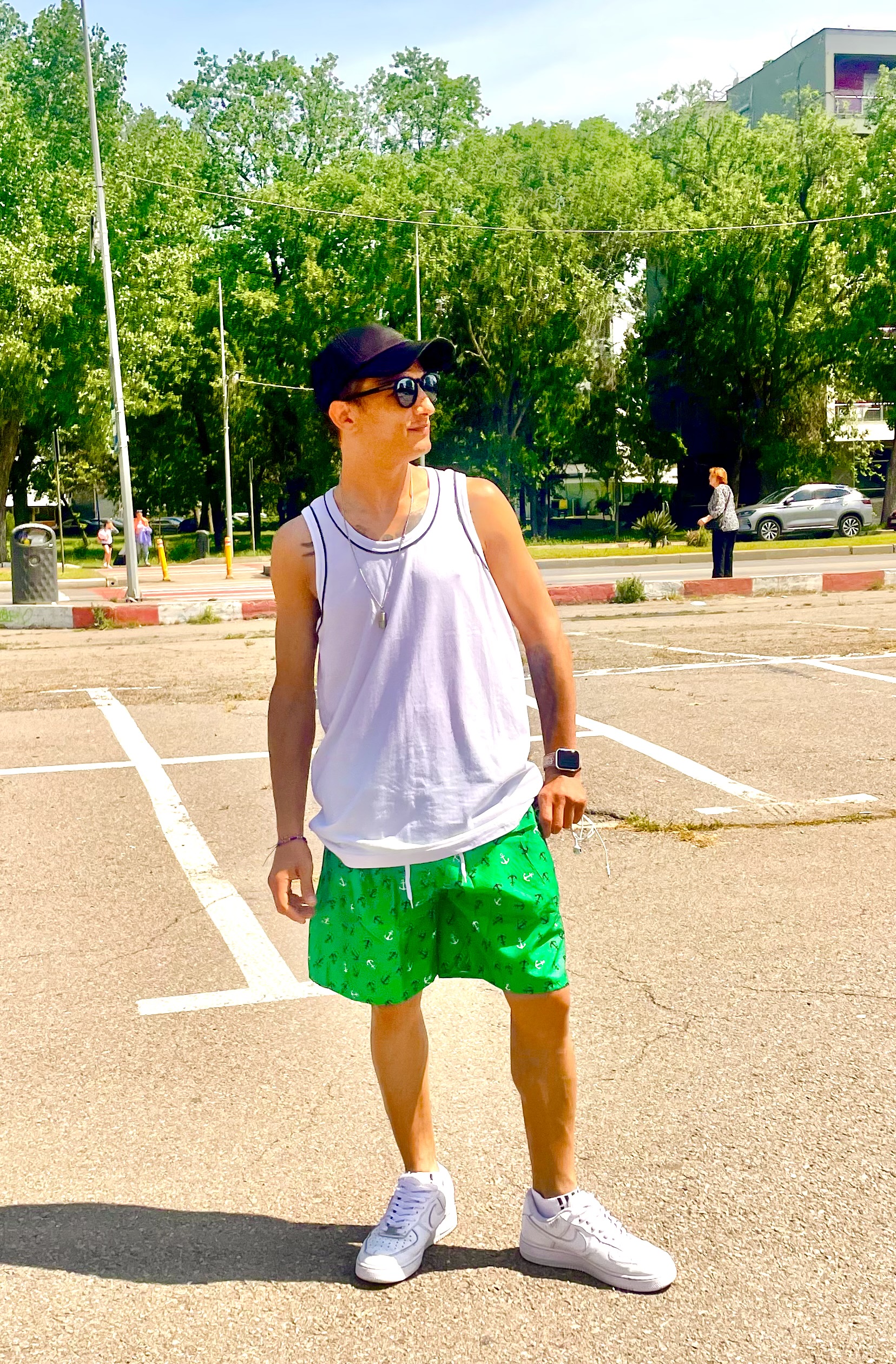 Escorta Oras: Bucuresti - Escorta Telefon: 0771215116 -  Servicii Escorta : Salut, ma numesc David , 29 ani , activ cu locatie .  Va ofer masaj de relaxare erotic si multe alte fantezii, trebuie doar sa fi decis ce vrei! Nu raspund la numere private ! Nu trimit poze xxx! Cei ce au pofta de caterinca vor fi blocati! Mai multe detalii va astept la telefon sau whatsApp! Multumesc