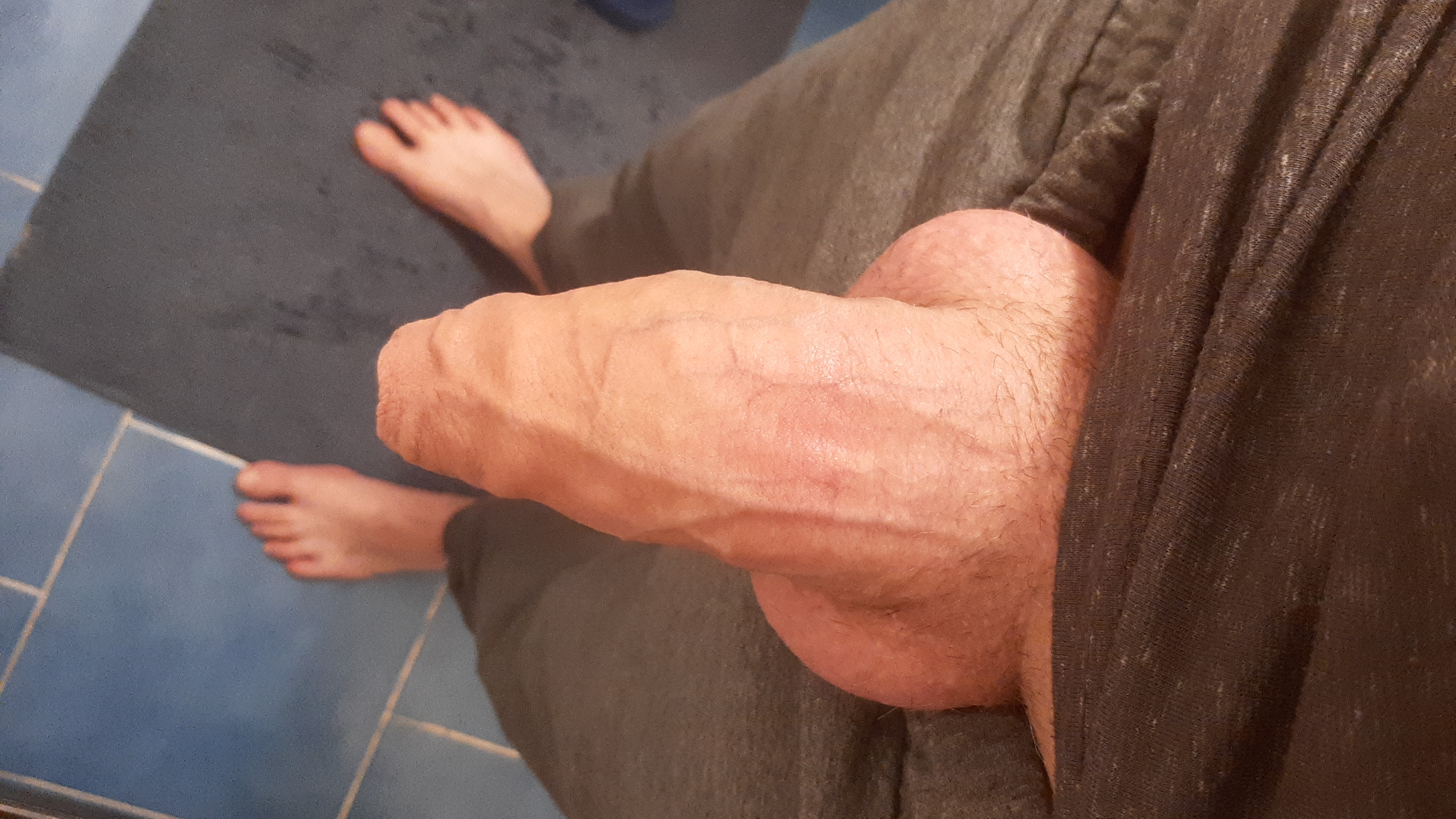 Ploieşti - Escorta Sexy - Ofer masaj erotic, doamnelor interesate.  Detalii pe WhatsApp   Mihai