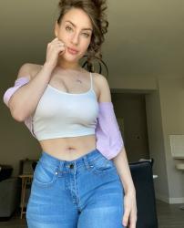 Bucuresti - Escorta Sexy - Escorta senzuala iti pot oferi companie, masaj de relaxare, intr-o ambianta placuta, clipe linistite la domiciliul meu sau al tau.  Astept domni seriosi si manierati.  Detalii la telefon