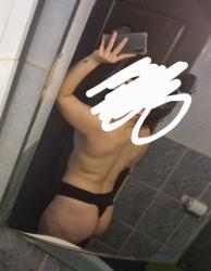 Bucuresti - Escorta Sexy - Buna sunt noua la tn in zona astept sa ne cunoaștem si ati promit ca nu o sa ati pare rău daca ma alegi pe mn   hai sa ne jucam. 