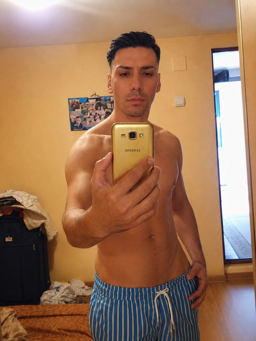Escorta Oras: Bucuresti - Escorta Telefon: 0785707518 -  Servicii Escorta : Escorta reala, senzuala si dulce iti pot oferi companie, masaj terapeutic profesional, tonifiere si intretinere corporala.  Detalii la telefon. 