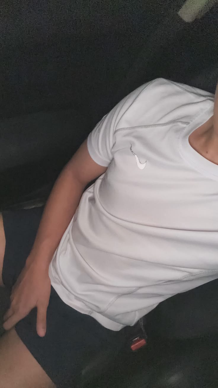 Escorta Oras: Bucuresti - Escorta Telefon: 0736837519 -  Servicii Escorta : Escort? de companie senzual slim a?tept mesaj în privat, de la persoanele între vârsta 20 - 30 de ani, e?ti domni genero?i ?i cu bun sim?i