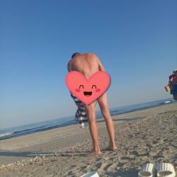 Escorte din - București Romania | Anunturi Matrimoniale / Escorte Sexy  - Telefon:  0757604541 - Escorta senzuala iti pot oferi companie,  suntem cuplu soț si soție vă asteptam să va descoperiți cele mai ascunse fantezii si secrete suntem deschisi si naturali.  .  .  .  .  masaj de relaxare, intr-o ambianta placuta, clipe linistite la domiciliul meu sau al tau.  Astept domni seriosi si manierati.  Detalii la telefon 