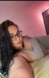 Ploiesti - Escorta Sexy - Transexuala bruneta focoasa ofer T O T A L stil PORNO vino sa ne distram stil nebun