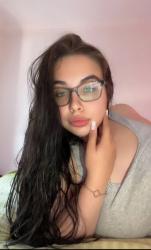 Ploiesti - Escorta Sexy - Transexuala bruneta focoasa ofer T O T A L stil PORNO vino sa ne distram stil nebun